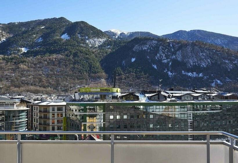 带观景的高级间, NH Andorra La Vella