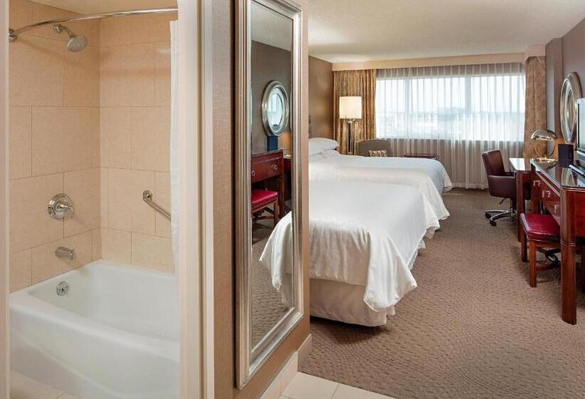 クイーンサイズベッドのクラシックルーム, Sheraton Cavalier Calgary