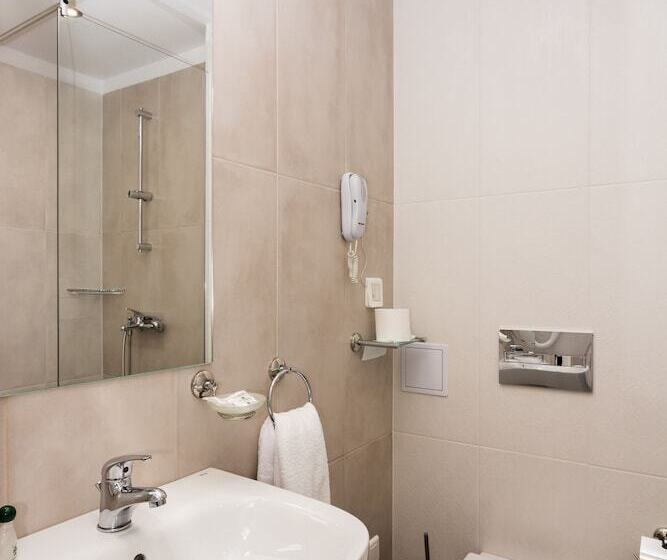 Полулюкс, Park Hotel Moskva