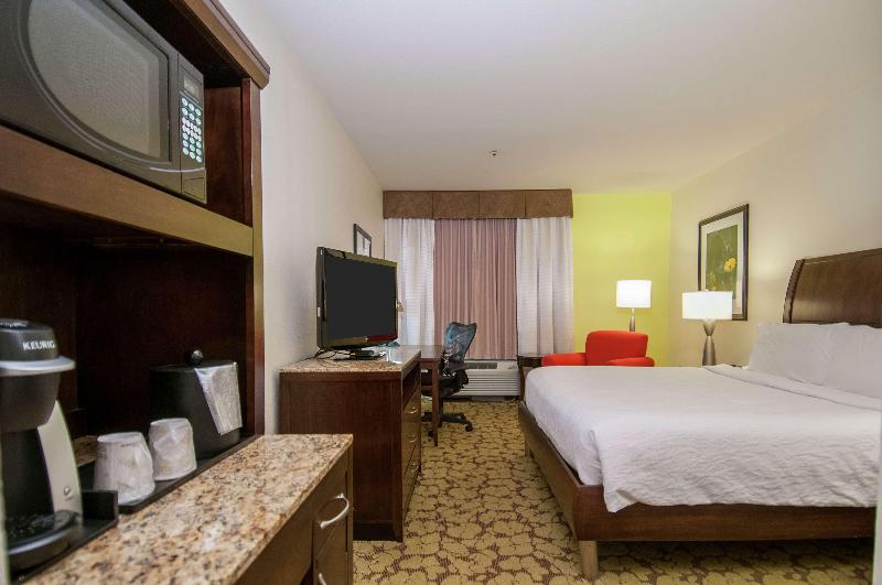 Стандартный Номер Кровать Кинг, Delta Hotels By Marriott London Armouries