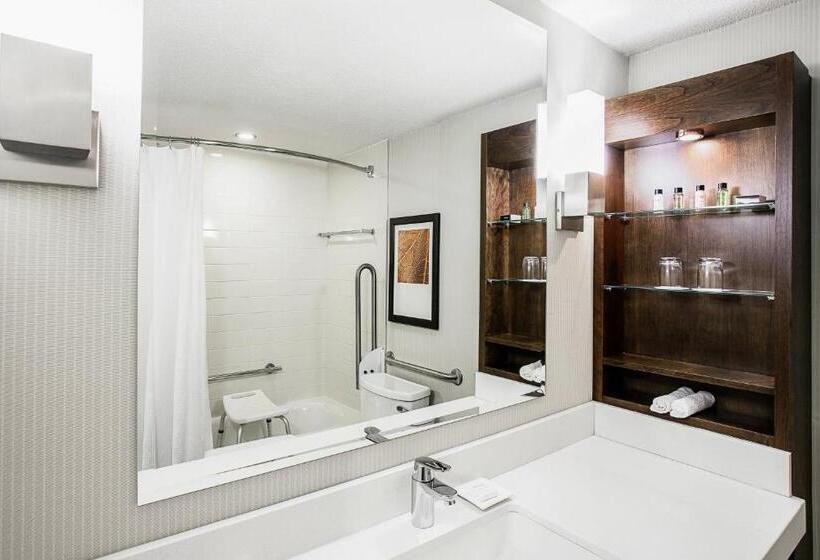 اتاق استاندارد با 2 تخت دوبل, Delta Hotels By Marriott Quebec