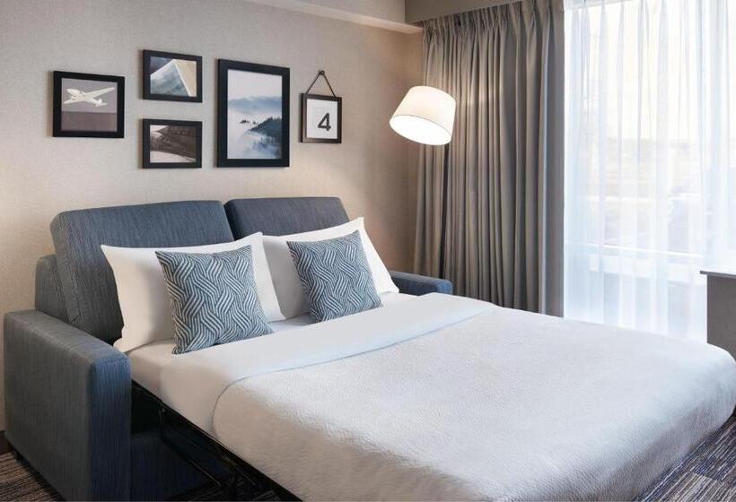 带大床的小型套房, Four Points By Sheraton Point Edward Sarnia