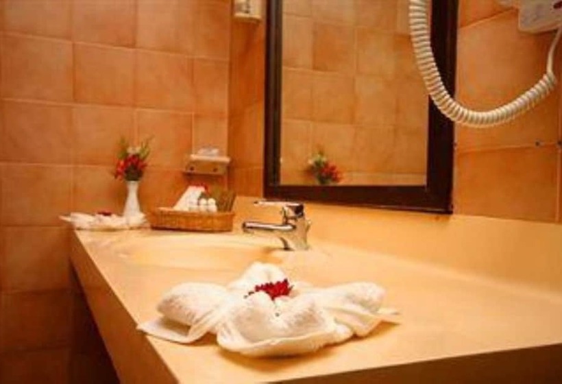 Номер Deluxe, Grand Oriental