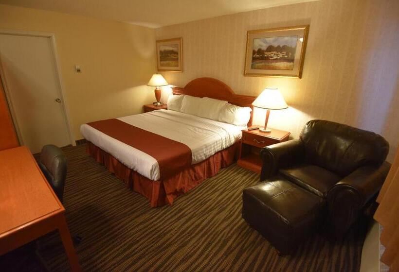Номер Стандарт, Travelodge By Wyndham North Battleford