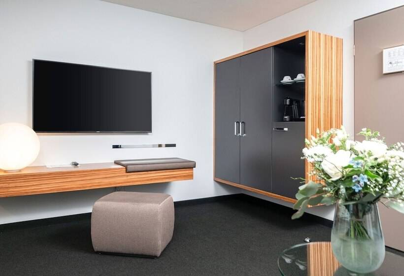 Полулюкс Вид на Озеро, Seehotel Kastanienbaum