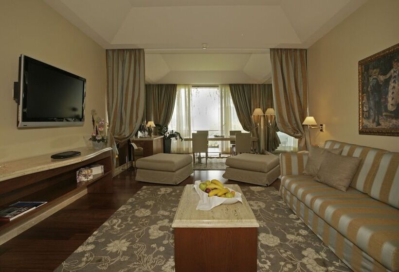 سوییت لوکس, Villa Principe Leopoldo