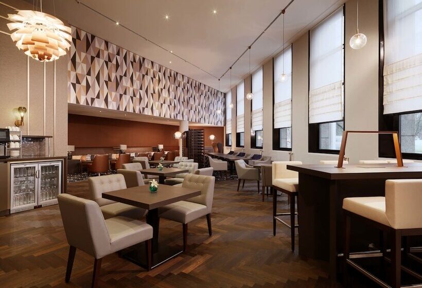 اتاق کلاب, Sheraton Berlin Grand Hotel Esplanade