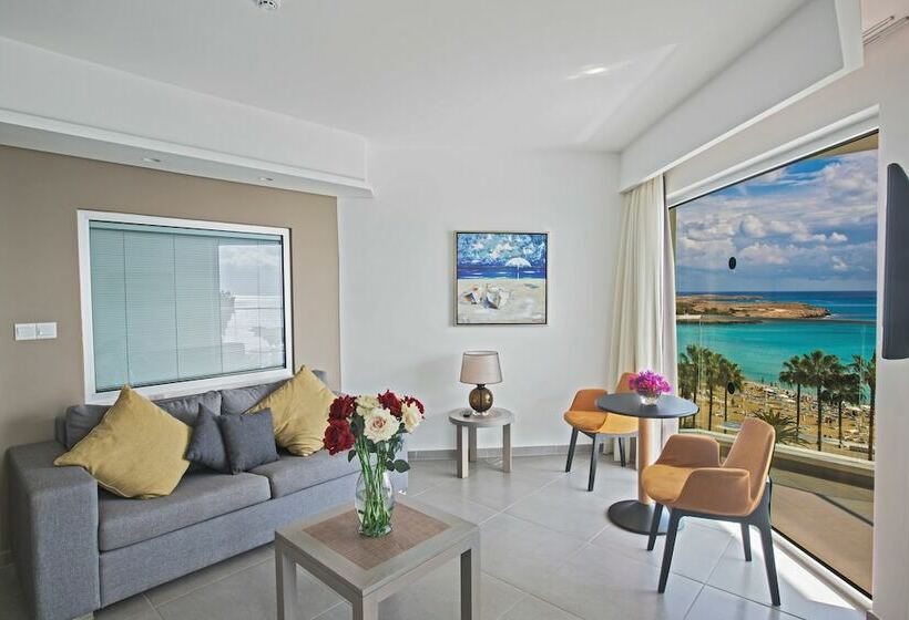 Люкс Deluxe Вид на Море, Vassos Nissi Plage Hotel & Spa