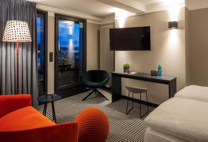 Номер Deluxe, The Midtown