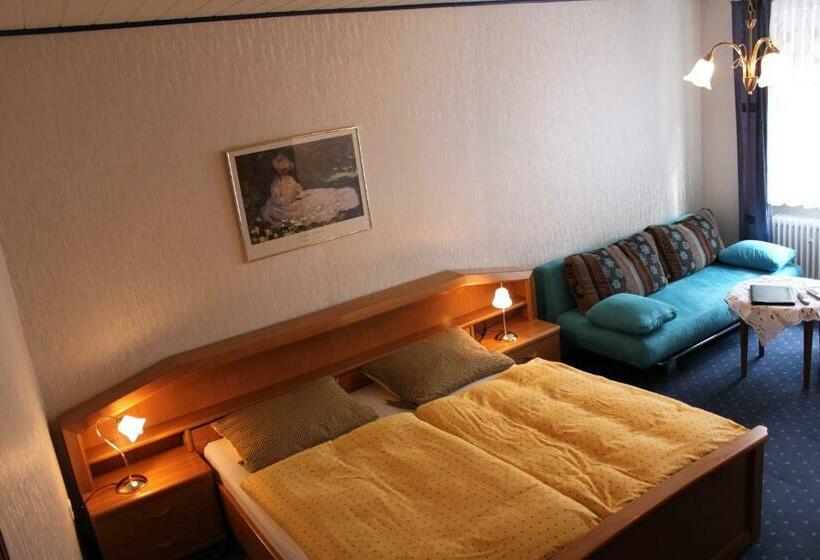 Номер Стандарт, Moselromantik Hotel Zum Löwen