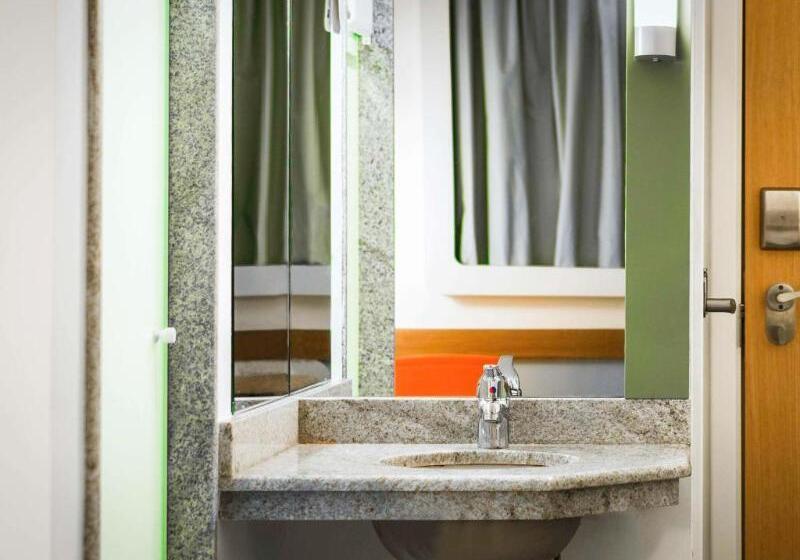 Номер Стандарт, Zleep Hotel Aarhus Viby