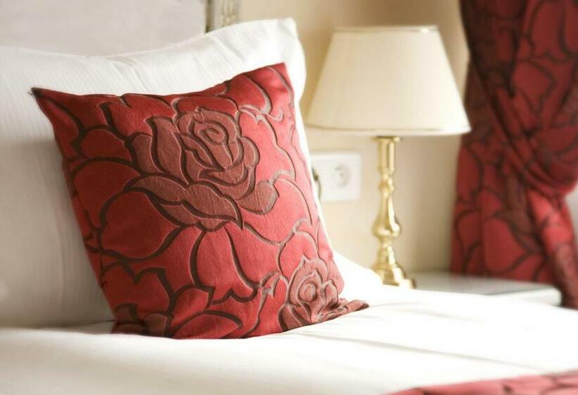 Полулюкс, Grand Hôtel Bristol