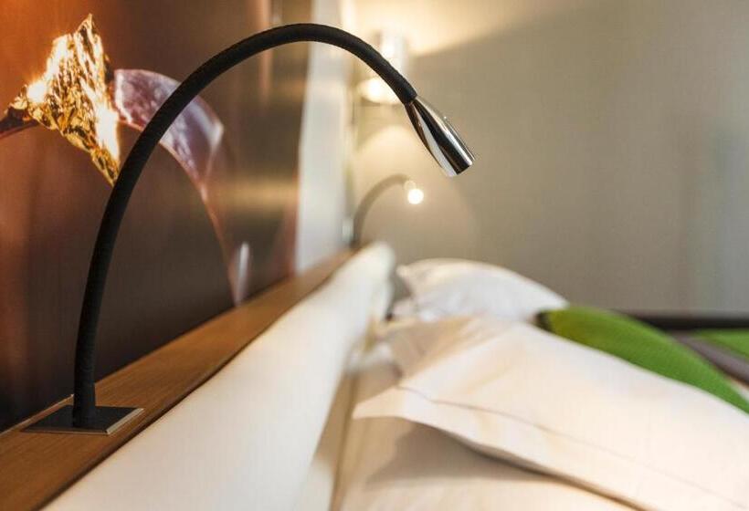 Номер Deluxe, Hostellerie Du Chapeau Rouge
