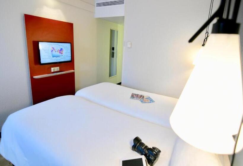Номер Стандарт, Ibis Maisons Laffitte