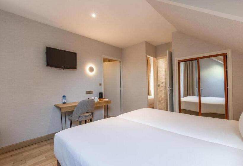 Номер Стандарт Трехместный, Kyriad Saint Malo Centre Plage