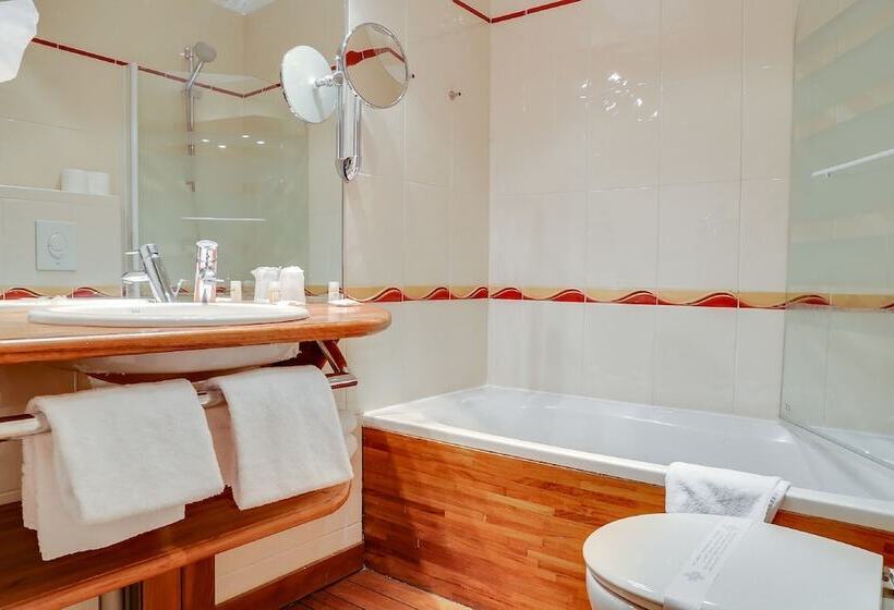 Номер Стандарт Вид на Море, Kyriad Saint Malo Centre Plage