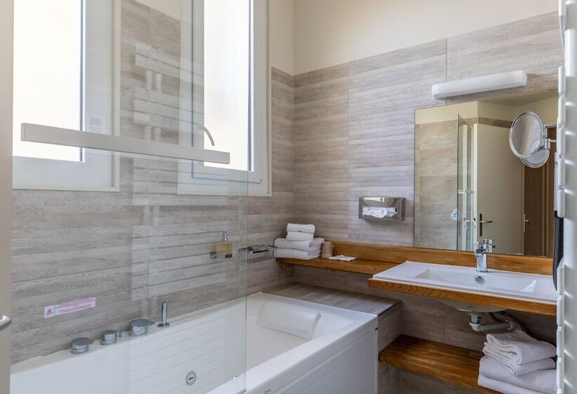 Apartament 1 Sypialnia Widok Morze, Kyriad Saint Malo Centre Plage