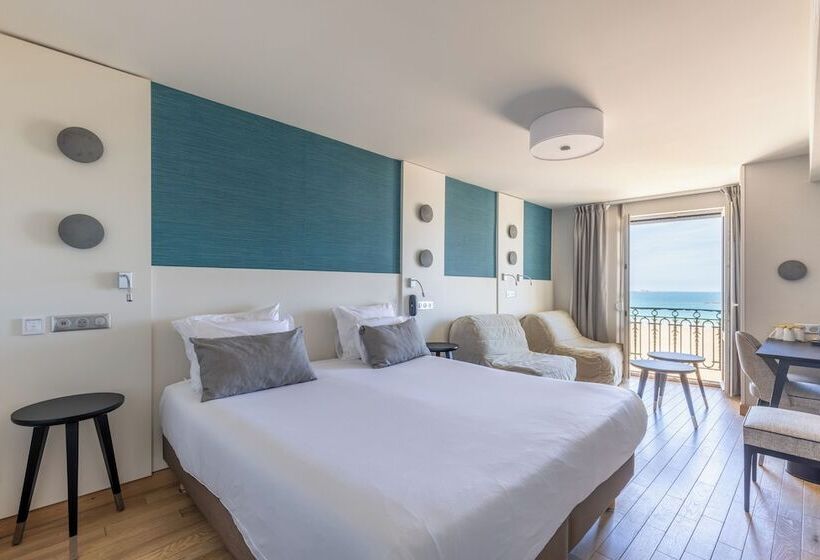 Pokój Czteroosobowy Standard Widok Morze, Kyriad Saint Malo Centre Plage