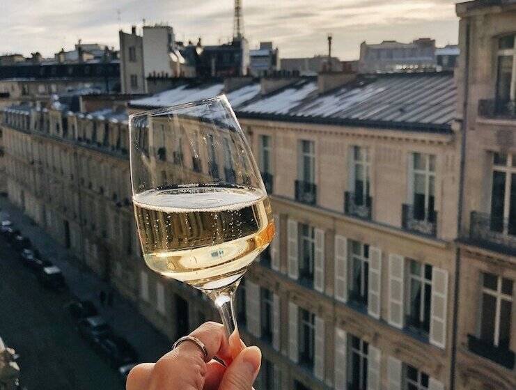 اتاق لوکس, Marignan Champs Elysees