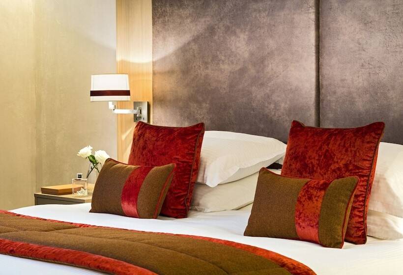 Номер Executive, Hôtel Barrière L Hôtel Du Golf