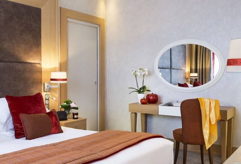 Люкс Повышенной Комфортности, Hôtel Barrière L Hôtel Du Golf