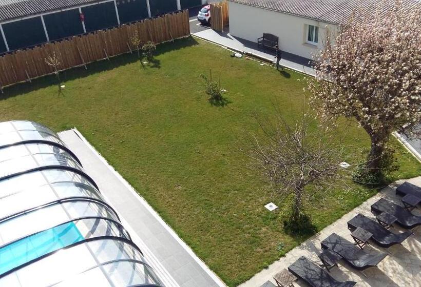 Номер Стандарт Вид на Сад, Des Thermes Et Du Casino
