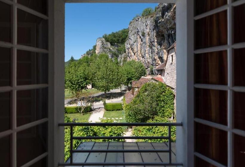 Номер Стандарт Трехместный, Logis Hôtels   Hôtel Restaurant Domaine Les Falaises