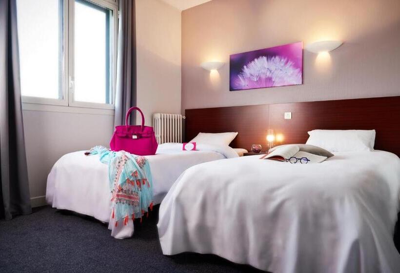 Номер Стандарт, Logis Hotels Grand Hotel D Orléans