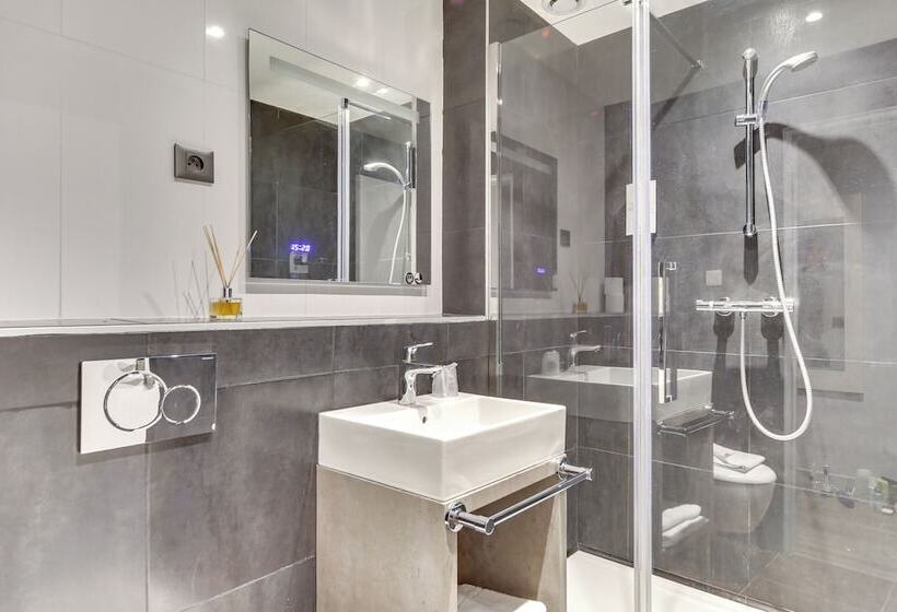 Standart Tek Kişilik Oda, Kyriad Paris 12 Nation