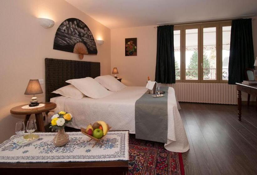 Номер Стандарт Вид на Реку, Logis Hôtel Restaurant Le Coq Hardi