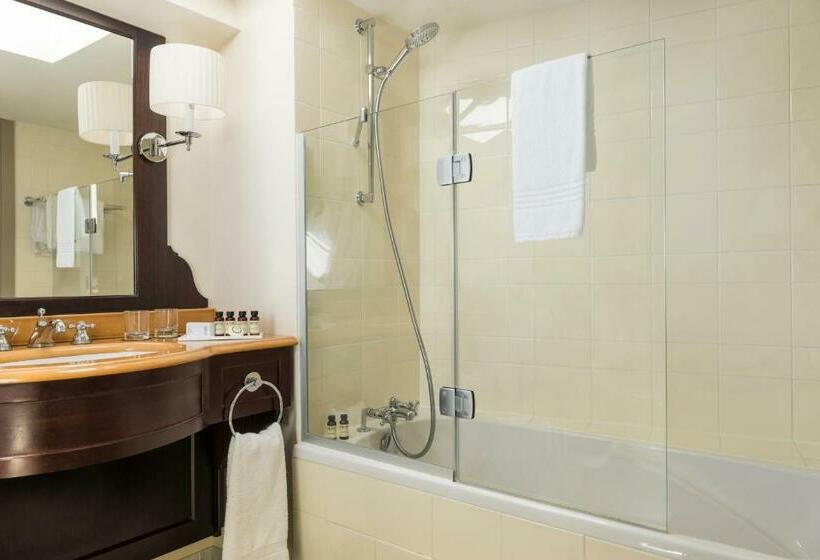 Номер Deluxe с Видом, Grand Hôtel Beauvau Marseille Vieuxport  Mgallery