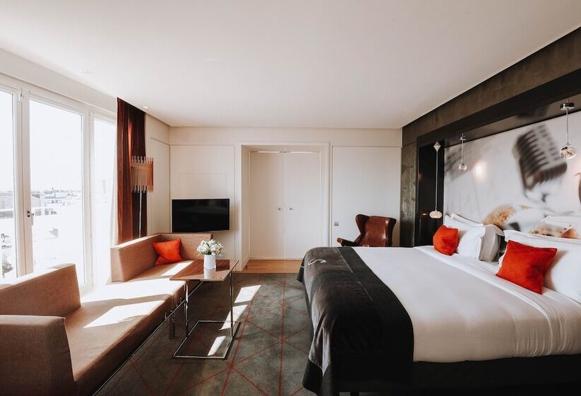 سوییت اجرایی, Hôtel De Sers Champs Elysées Paris