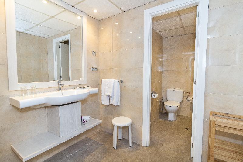 سوییت اجرایی, Hôtel De Sers Champs Elysées Paris