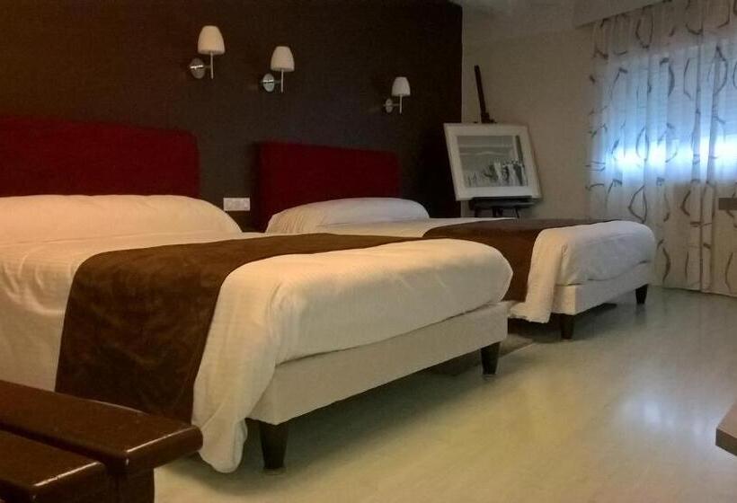 4인용 스탠다드 룸, Hôtel Saint Hubert
