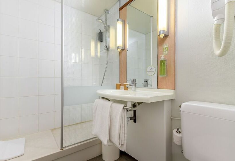 Номер Стандарт, B&B HOTEL Marseille Centre Vieux PortIbis Marseille Centre Vieux Port