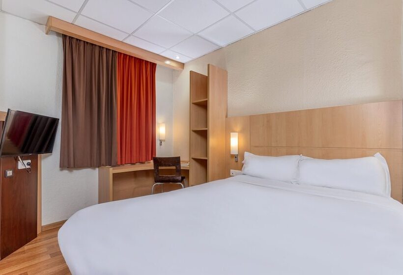 Номер Стандарт, B&B HOTEL Marseille Centre Vieux PortIbis Marseille Centre Vieux Port