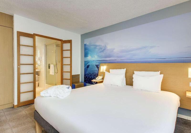 Люкс, Novotel Paris Est