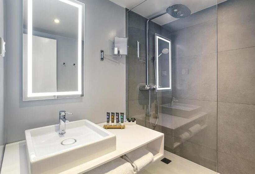 Номер Executive, Novotel Saclay