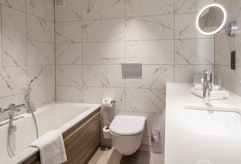 Номер Стандарт, Doubletree By Hilton Bath