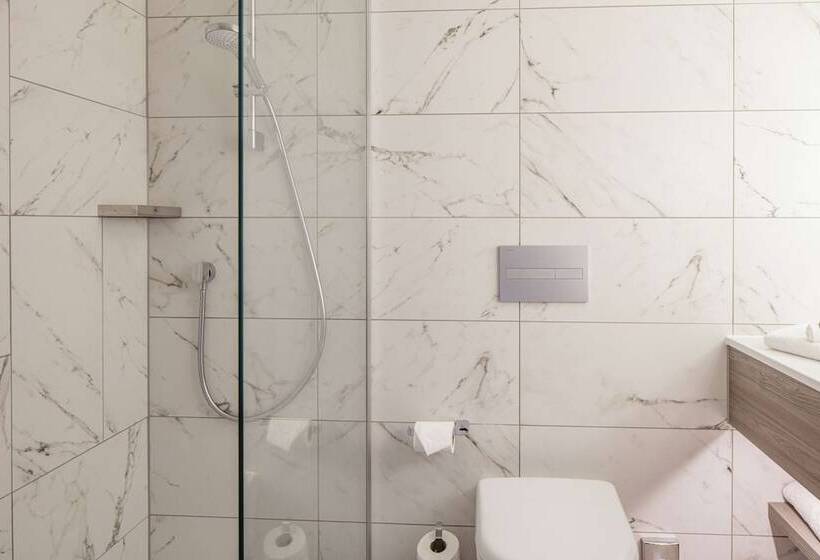 Номер Стандарт, Doubletree By Hilton Bath