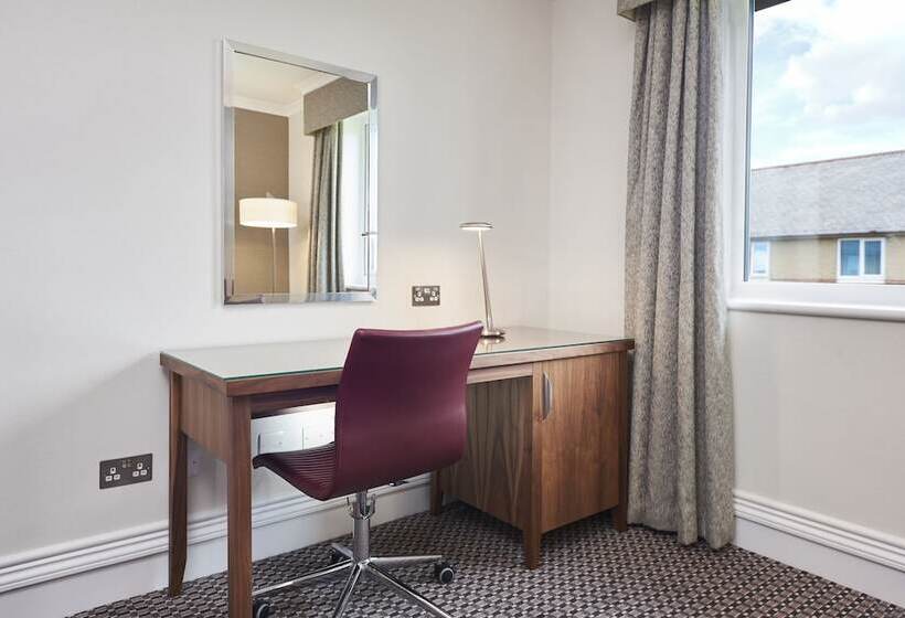 스탠다드 룸 더블 침대 2개, Doubletree By Hilton  Bristol North