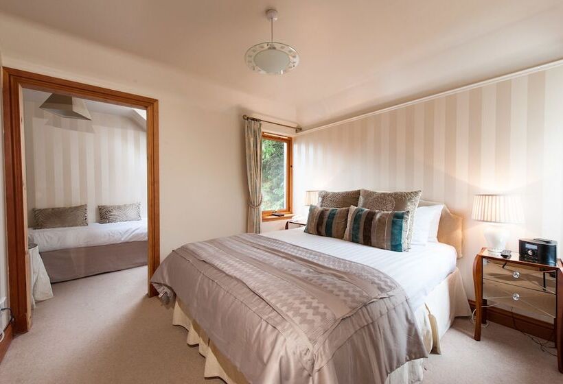 اتاق کلاس بیزنس, Kildonan Lodge