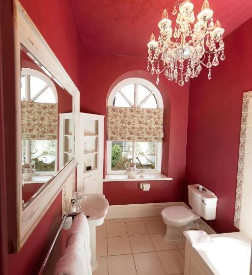 Люкс Вид на Сад, Glewstone Court Country House