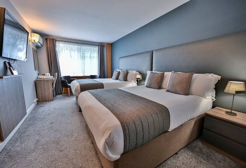 Четырехместный Номер Стандарт, Kensington Court Hotel   Earls Court