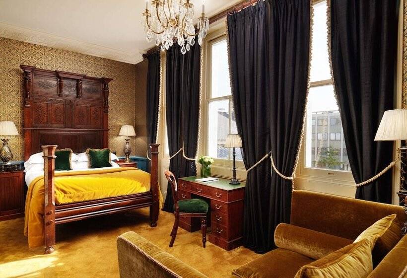 Номер Deluxe, The Gore London   Starhotels Collezione