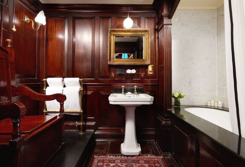 ジュニアスイート, The Gore London   Starhotels Collezione