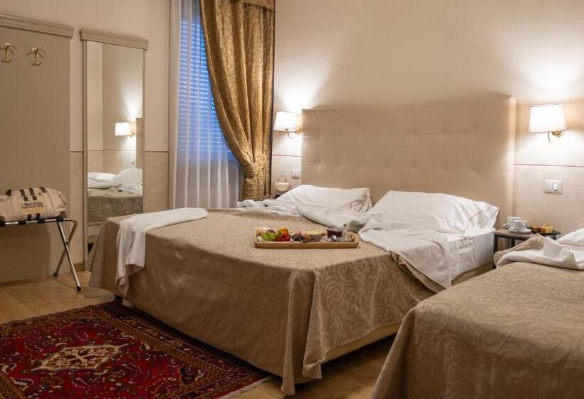 اتاق استاندارد سه نفره, Ambasciatori