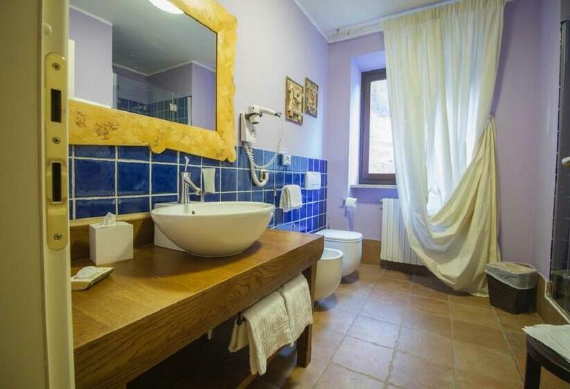 Family Suite, Cristallo