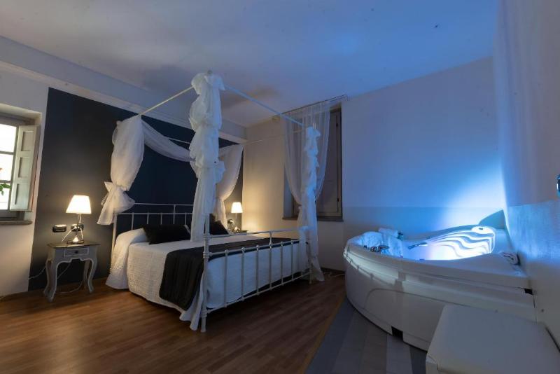 Номер Стандарт с Гидромассажем, Grand Hotel Impero   Wellness & Exclusive Spa