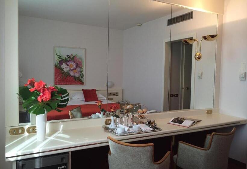 Camera Superiore, Starhotels Cristallo Palace
